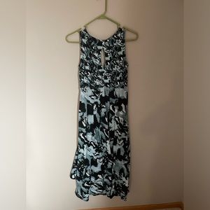 Simply Vera Vera Wang Dress Women's S Sleeveless V Neck Lightweight